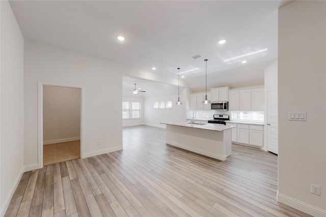 272 Tallgrass Drive, Lavon, TX 75166