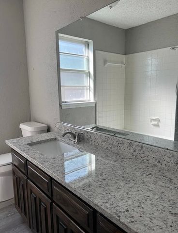 3012 Barrington Court, Arlington, TX 76014