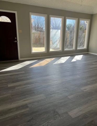 3012 Barrington Court, Arlington, TX 76014