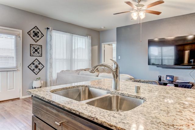 9214 Penfield Drive, Rosharon, TX 77583