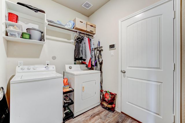 9214 Penfield Drive, Rosharon, TX 77583