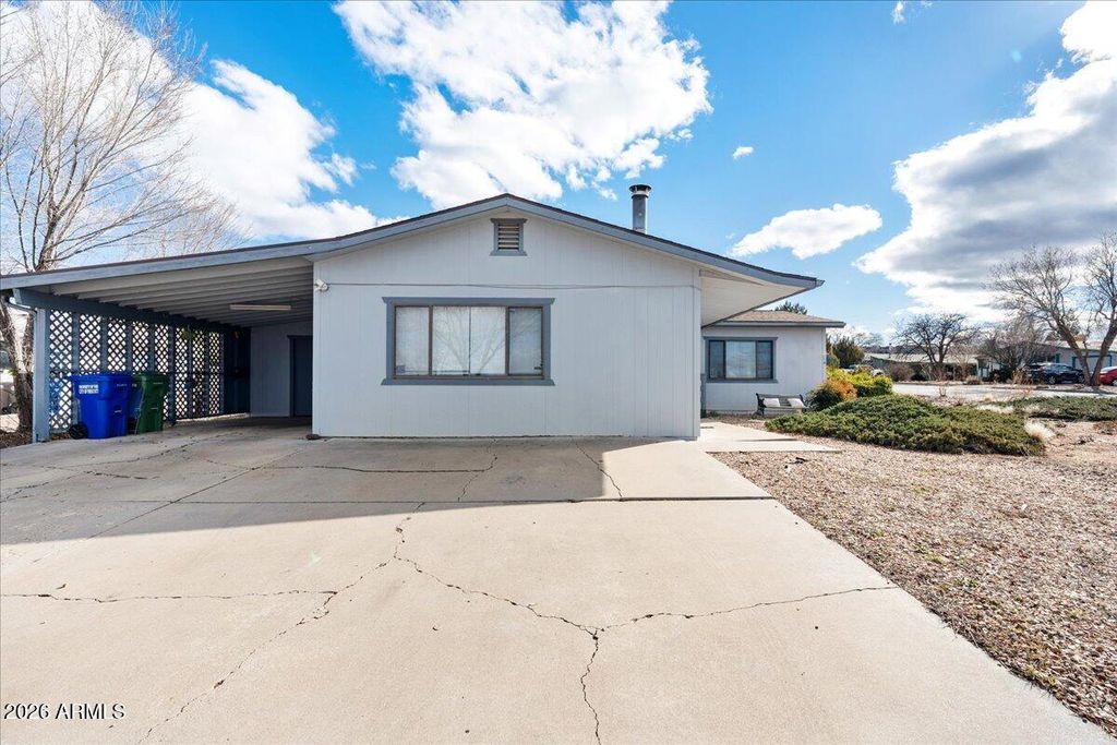 Image 23 of property listing at 1215 WILLOW LAKE Road, Prescott, AZ 86301