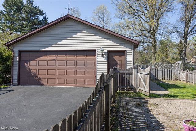 4533 E Berwald Road, South Euclid, OH 44121