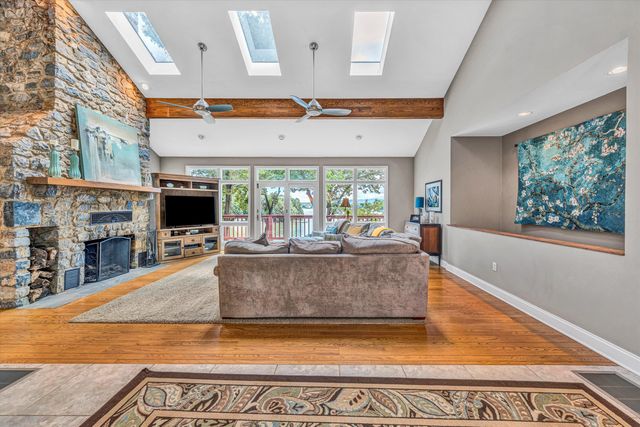 311 Morningwood LN, Wirtz, VA 24184