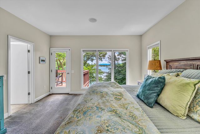 311 Morningwood LN, Wirtz, VA 24184