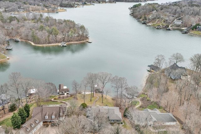 311 Morningwood LN, Wirtz, VA 24184