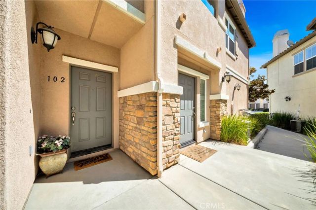 15427 Park Point 102, Lake Elsinore, CA 92532