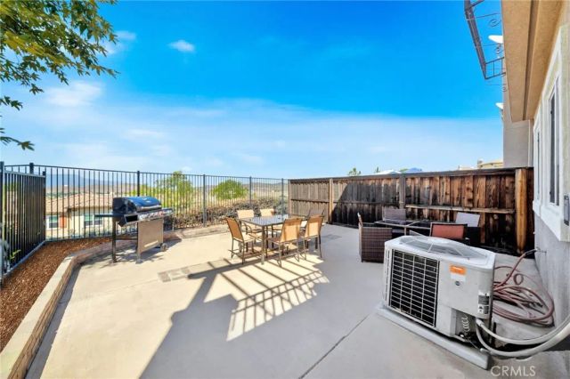 15427 Park Point 102, Lake Elsinore, CA 92532