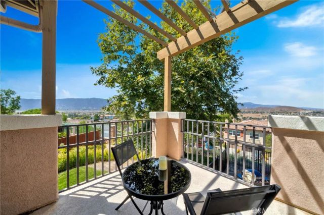 15427 Park Point 102, Lake Elsinore, CA 92532