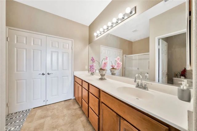 15427 Park Point 102, Lake Elsinore, CA 92532