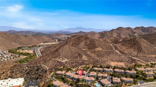 15427 Park Point 102, Lake Elsinore, CA 92532