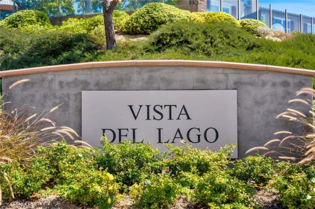 15427 Park Point 102, Lake Elsinore, CA 92532