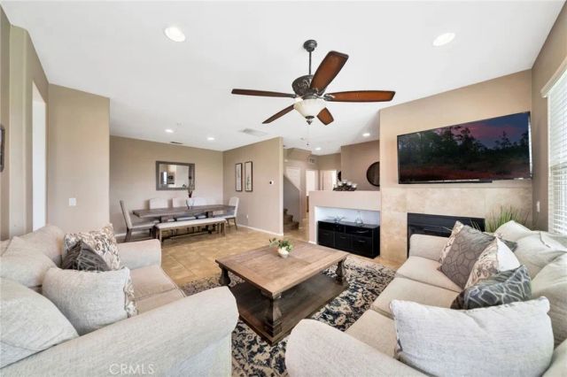 15427 Park Point 102, Lake Elsinore, CA 92532