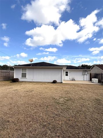 4665 Glen Oaks Circle, Beaumont, TX 77708