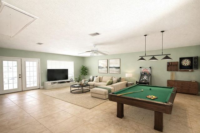 4665 Glen Oaks Circle, Beaumont, TX 77708