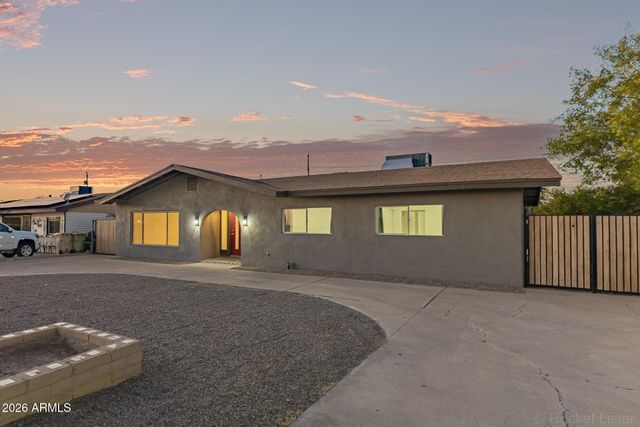 5018 W MARYLAND Avenue, Glendale, AZ 85301