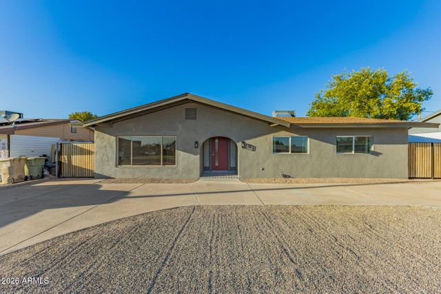 5018 W MARYLAND Avenue, Glendale, AZ 85301