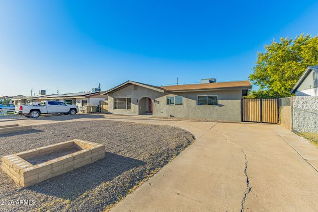 5018 W MARYLAND Avenue, Glendale, AZ 85301