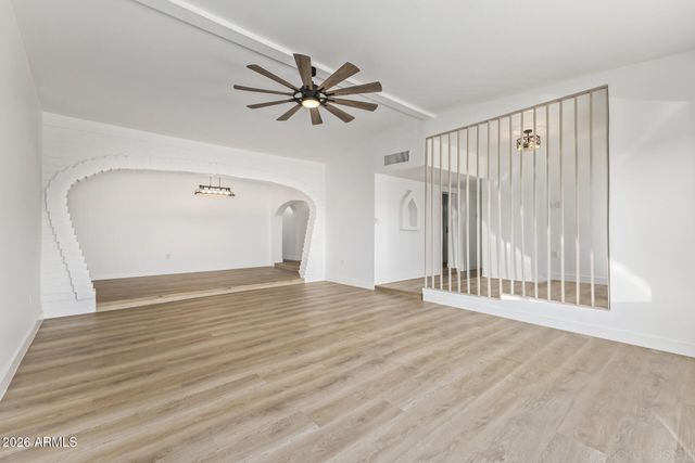 5018 W MARYLAND Avenue, Glendale, AZ 85301