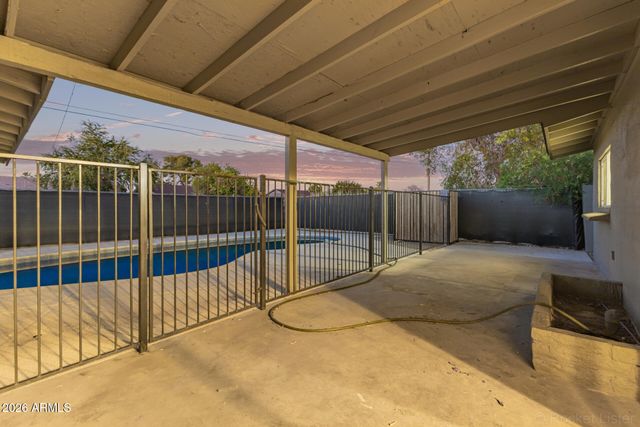 5018 W MARYLAND Avenue, Glendale, AZ 85301