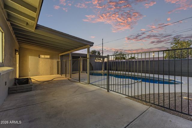 5018 W MARYLAND Avenue, Glendale, AZ 85301