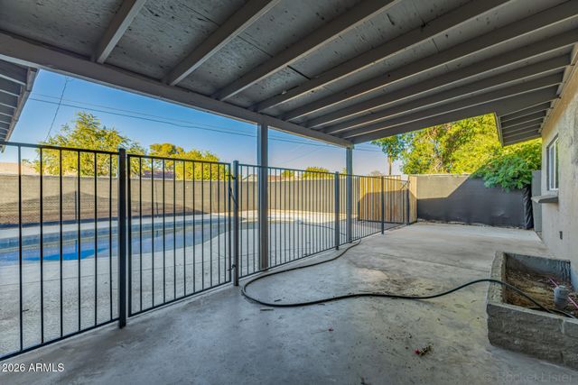 5018 W MARYLAND Avenue, Glendale, AZ 85301