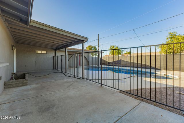 5018 W MARYLAND Avenue, Glendale, AZ 85301