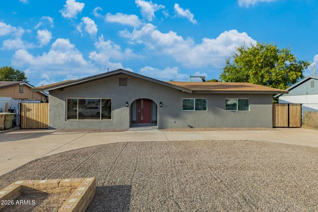 5018 W MARYLAND Avenue, Glendale, AZ 85301