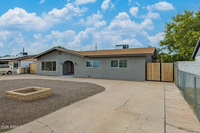 5018 W MARYLAND Avenue, Glendale, AZ 85301