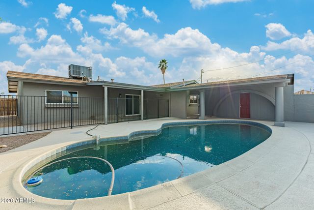 5018 W MARYLAND Avenue, Glendale, AZ 85301