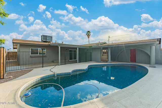 5018 W MARYLAND Avenue, Glendale, AZ 85301