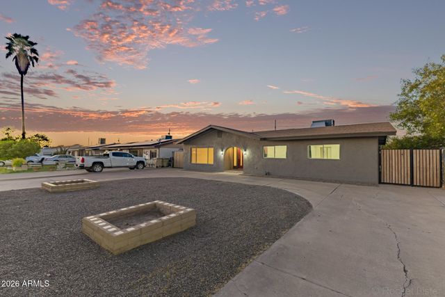 5018 W MARYLAND Avenue, Glendale, AZ 85301