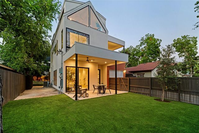 2816 Garwood ST 1, Austin, TX 78702