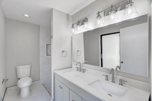 11885 Sunchase Court, Boca Raton, FL 33498