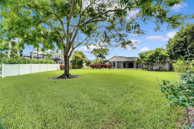 11885 Sunchase Court, Boca Raton, FL 33498