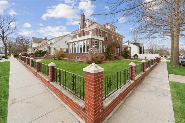 20931 39th Avenue, Bayside, NY 11361
