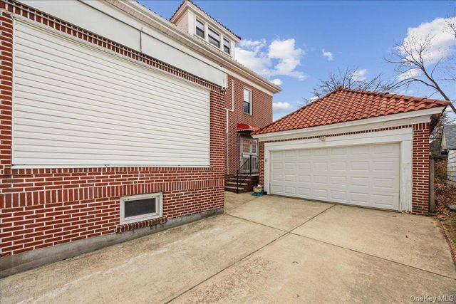 20931 39th Avenue, Bayside, NY 11361