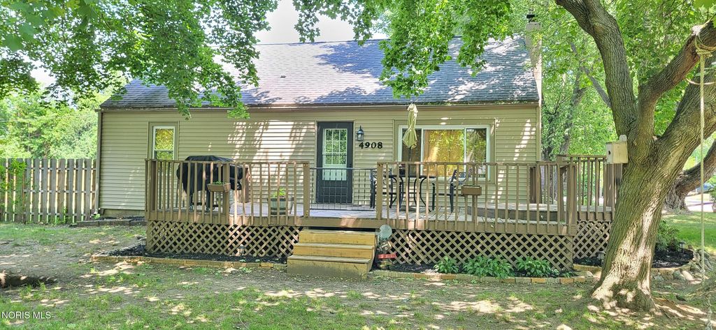 4908 Heather Place, Sylvania, OH 43560
