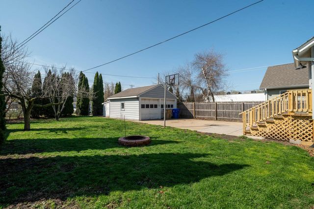 2123 27th STREET, Kenosha, WI 53140