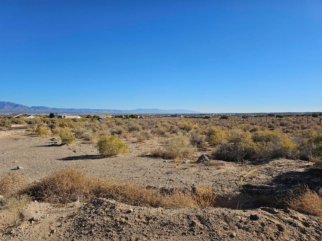 1760 Coca Place SE, Rio Rancho, NM 87124