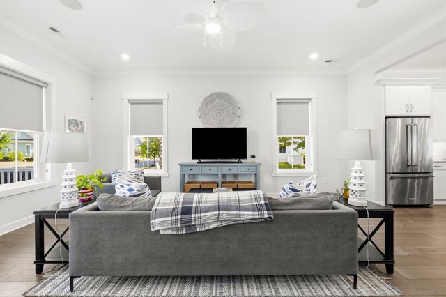 8292 Sandlapper Way, Myrtle Beach, SC 29572