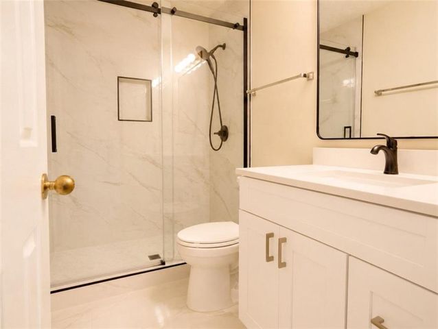 1630 Green Oak Circle, Lawrenceville, GA 30043