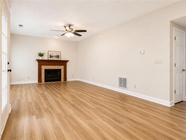 1630 Green Oak Circle, Lawrenceville, GA 30043