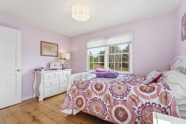 189 General Hobbs Rd, Holden, MA 01522