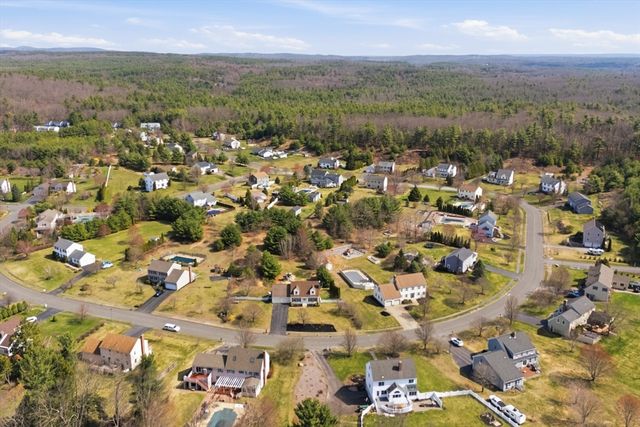 189 General Hobbs Rd, Holden, MA 01522