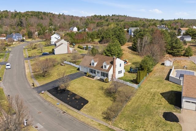 189 General Hobbs Rd, Holden, MA 01522
