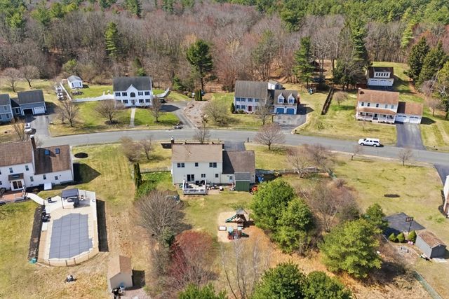 189 General Hobbs Rd, Holden, MA 01522