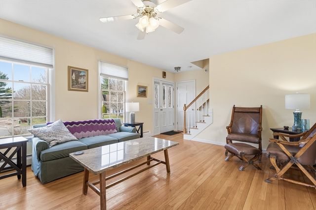 189 General Hobbs Rd, Holden, MA 01522