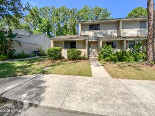 3801 CROWN POINT Road, 1311, Jacksonville, FL 32257