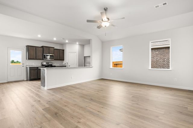 111 Thomas Paine Drive, Venus, TX 76084